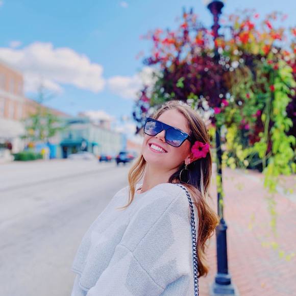 Meet your Posher, Grace - Picture 1 of 1